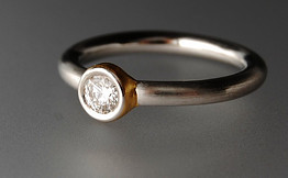 Platinum and Diamond ring No 1610