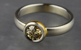 Platinum and Diamond ring No 1616