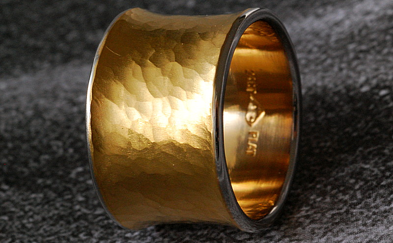 24ct gold and platinum ring No 2449