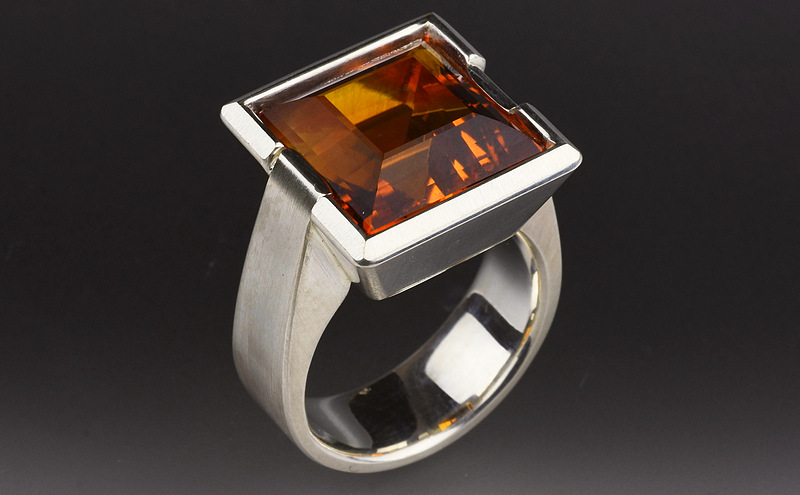 Sterling silver and citrine ring No 3802